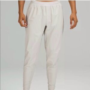 NWOT Lululemon men’s Surge hybrid pant